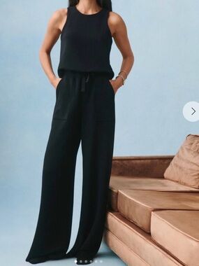 SPANX AirEssentials French Rib
Sleeveless Jumpsuit Large Black NWT
